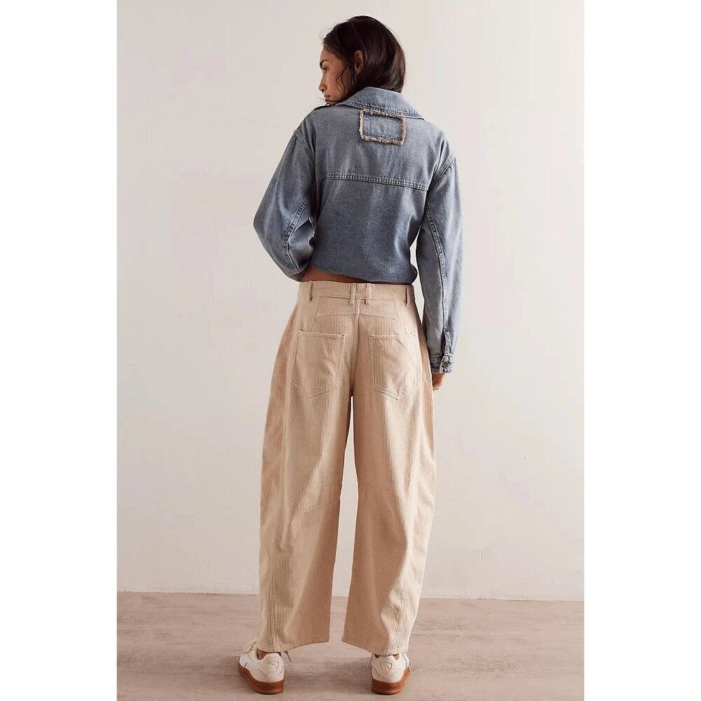 Free People We The Free Good Luck Mid-Rise Cord Barrel Jeans Size 26 NEW - Picture 3 of 6